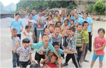 ��h������W���������Єӡ��F�֧�̵��c�ǏV���ό����Rɽ�h��կ�l¡��С�W��7��18���������麢�ӂ��e�k��Ȥζ�\�ӕ�������������K������^��������������Ŀ������ʮ�֟������\�ӕ���Ļ����֧����c���ӂ��_�ĺ�Ӱ��