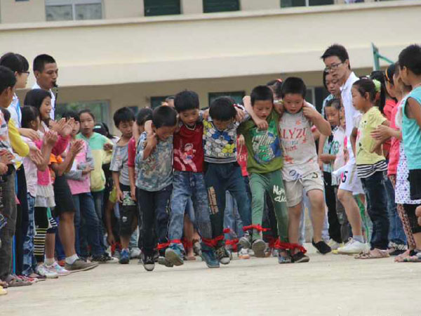 7��28�����V�|�̌WԺ��С�ٟ���ɽ�^���W����֧���������С�W�e�k���\�ӕ����mȻ���ز�δ�޽�����������꠆T��Ŭ���ͺ��ӂ���ƴ�������\�ӕ��A�M�Y�����D�麢�ӂ��ڱ�ِ�ЈF�Y�f�����������Ρ�