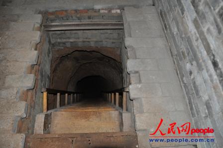 ɽ�׿���ص��zַ���֮һ�����ڷ� �z��