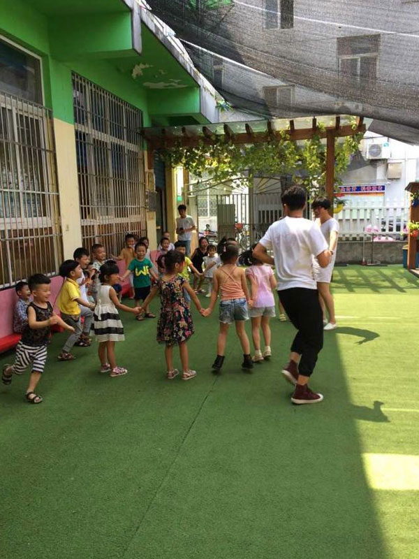 ־Ը�ߞ��а�С���т�����һ�����ӻ���w���Α��n��