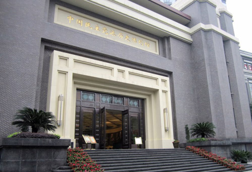 ��ǰ��������W(w��ng)ӛ�ߺ͏�(qi��ng)��Փ���W(w��ng)�ѽM�ɵġ����Қvʷӛ�����ѿ���(zh��n)Ӣ�ҡ���ӣ��ؑcվ��С���(du��)�������Ї������h�ɚvʷ����^���^��