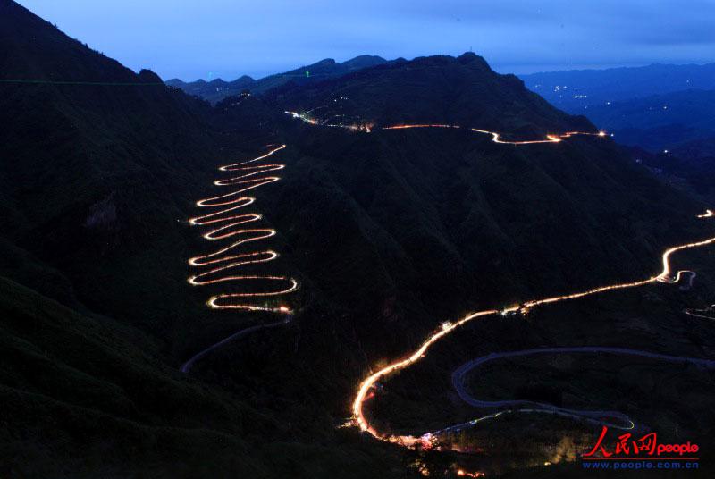 ��¡��24���ա�֮ҹ����ꐁ��֔zӰ��