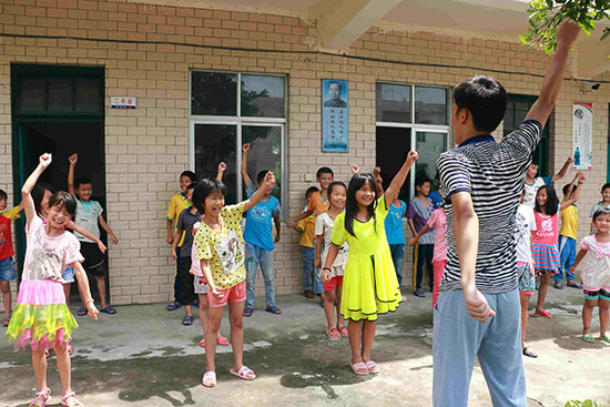 �V�|�t�ƴ�W��΢�m���ġ�����F��ڏV�|ʡ�����������ͬ��С�W֧�̣�־Ը�߽�ͬ��С�W�W���\��ǰ�������Ԝp���\�ӂ�����