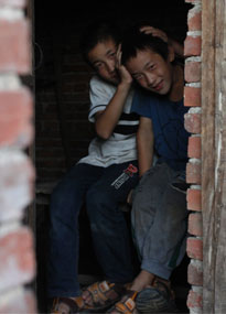 �ӱ���ý�WԺ���M���������壬̽�����g���������؃�ͯ