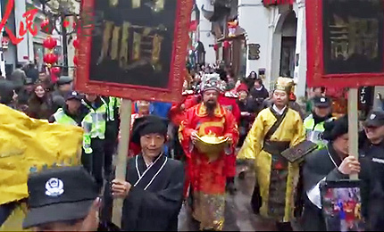 ҕ�l�������ӭؔ�� ������_��������������ݺӷ��֚vʷ�օ^��ӭ����һ��һ�ȵ�ӭؔ��c�´�������mȻ������С�꣬����׌���������οͺúõ��_����һ�ء���Ԕ���� 