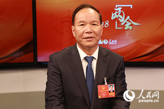 全國人大代表、西藏自治區黨委副書記、自治區主席齊扎拉(人民網記者 王喆 攝)