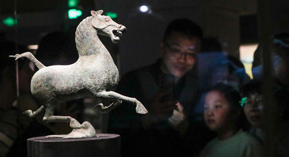 甘博奇妙夜“馬力全開”